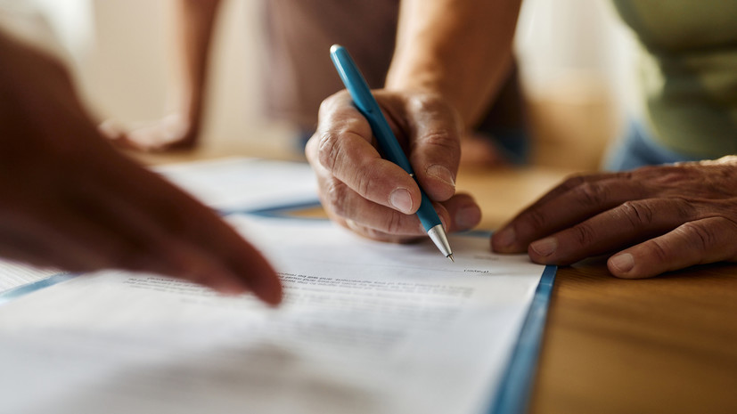 Юрист Гаврюшкин: условия испытательного срока указываются в трудовом договоре