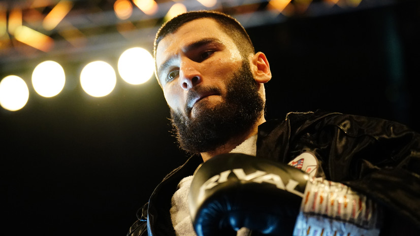 Бетербиев: я бы дал нашим выступить на Олимпиаде в нейтральном статусе