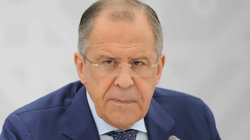 Лавров обсудил с главой МИД ОАЭ ситуации в секторе Газа и Красном море