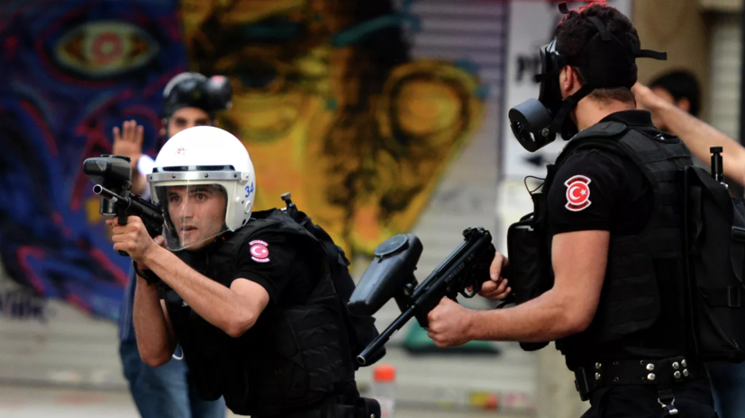 Генконсульство не получало обращений от россиян в связи со стрельбой в Стамбуле