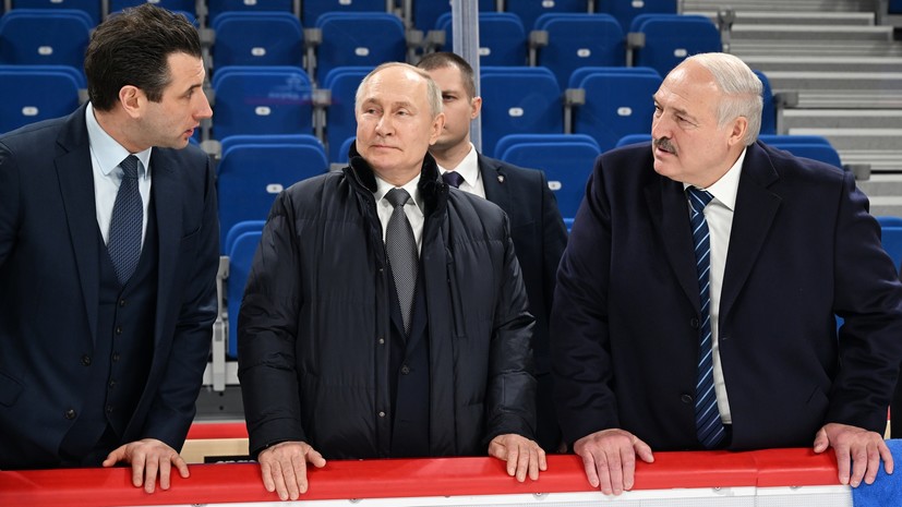 «Зритель будет приходить с удовольствием»: Путин и Лукашенко посетили «СКА Арену» и получили в подарок хоккейные свитеры