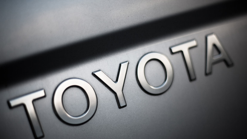 Toyota приостановила поставки десяти моделей из-за неверных данных о двигателях