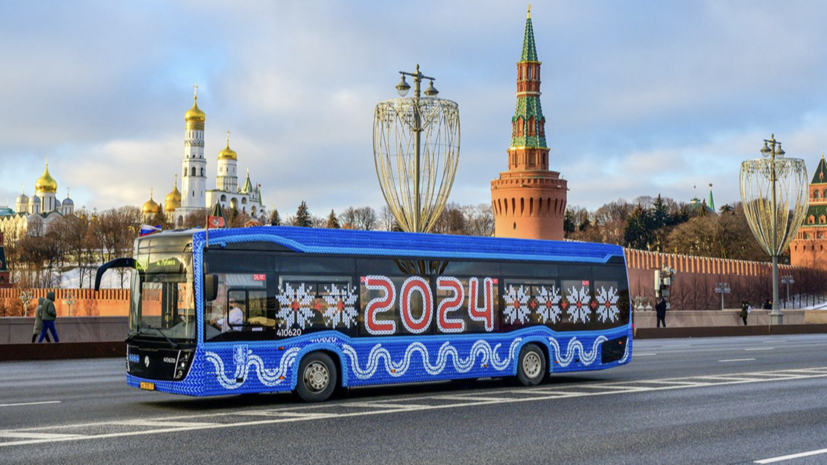 Москвичи проголосуют за лучшие фотографии новогодних электробусов