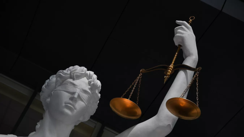 В ДНР боевика «Азова» осудили за лишение свободы двух человек