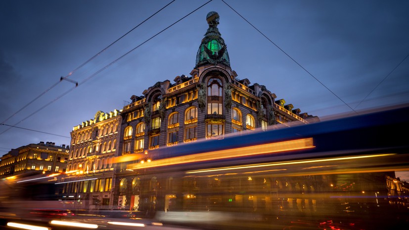 Стойки с газетами «Петербургский дневник» появились в городских автобусах