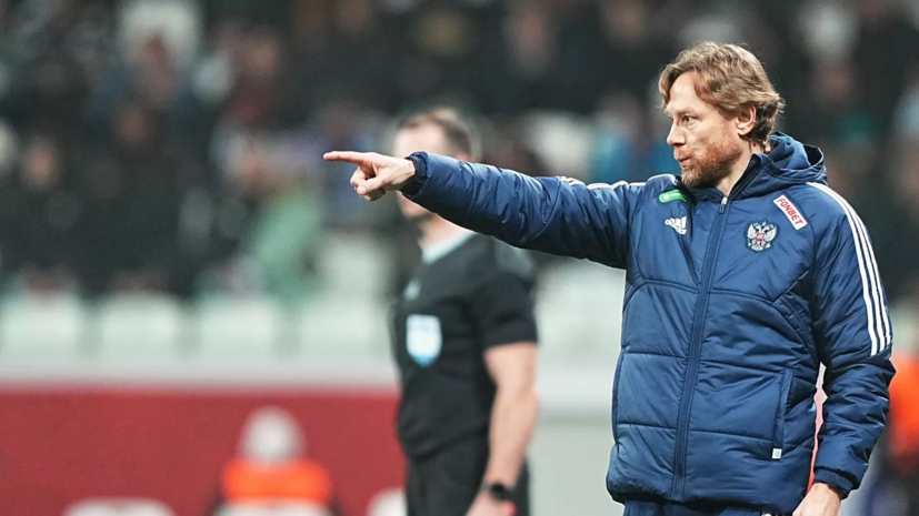 Тарханов считает, что главные успехи Карпина в футболе ждут его впереди