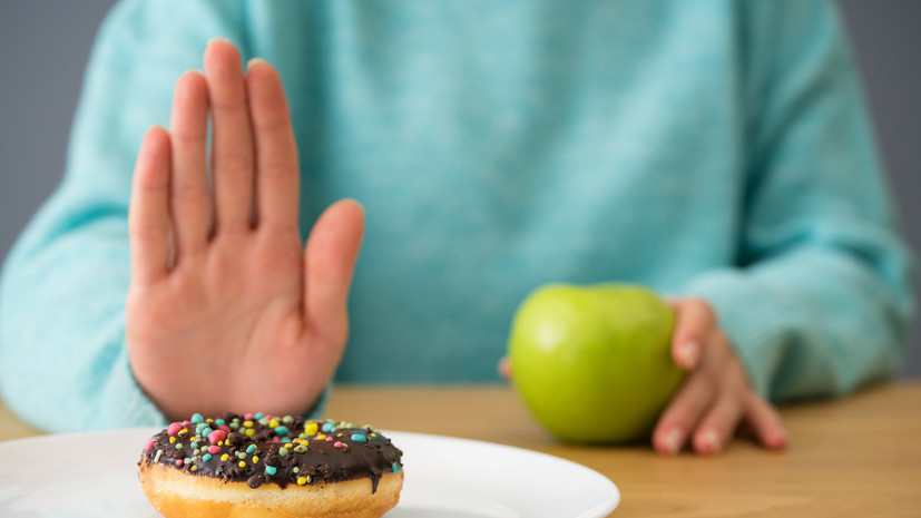 Диетолог Королёва заявила о вреде интервального голодания