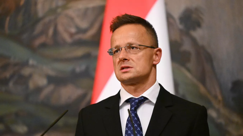 Сийярто: Венгрия не заблокирует увеличение бюджета Европейского фонда мира