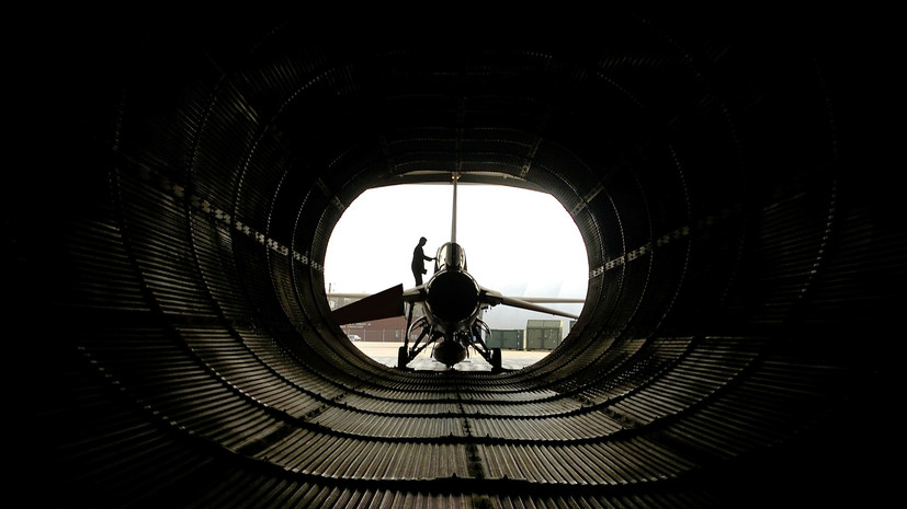 Нидерланды готовят шесть истребителей F-16 к поставке Киеву