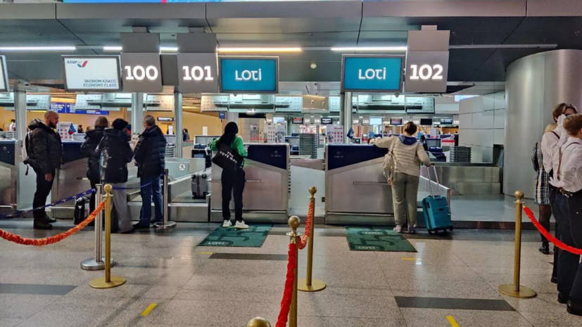 Куривший у стойки регистрации во Внукове пассажир напал на полицейского