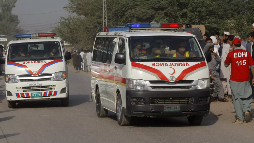 В Пакистане 12 человек погибли из-за взрыва у штаб-квартиры партии