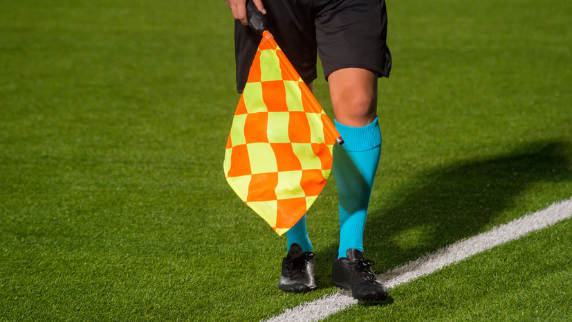 The Telegraph: в футболе появятся синие карточки, за которые будут удалять на десять минут