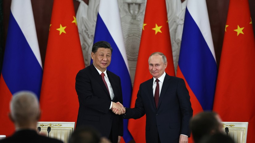 «Отмечены значительные успехи»: Владимир Путин и Си Цзиньпин обсудили рекордный рост российско-китайской торговли
