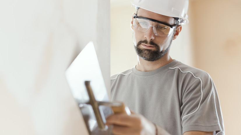 Дизайнер Никишин рассказал, как выбрать покрытие для стен