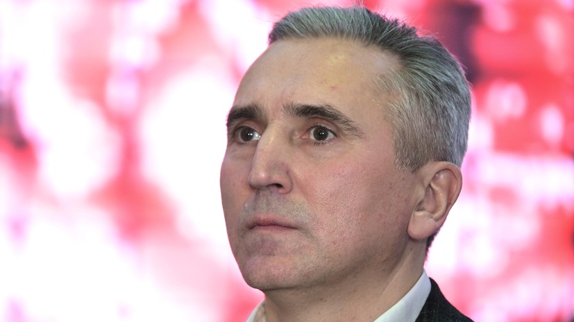 Губернатор Тюменской области Моор поздравил с Днём авиации сотрудников отрасли