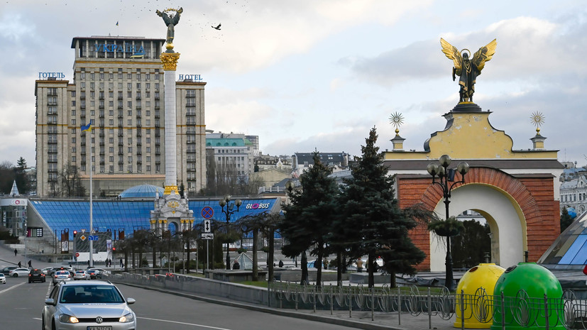Bloomberg: Киев готовится повышать налоги и сокращать бюджетные расходы