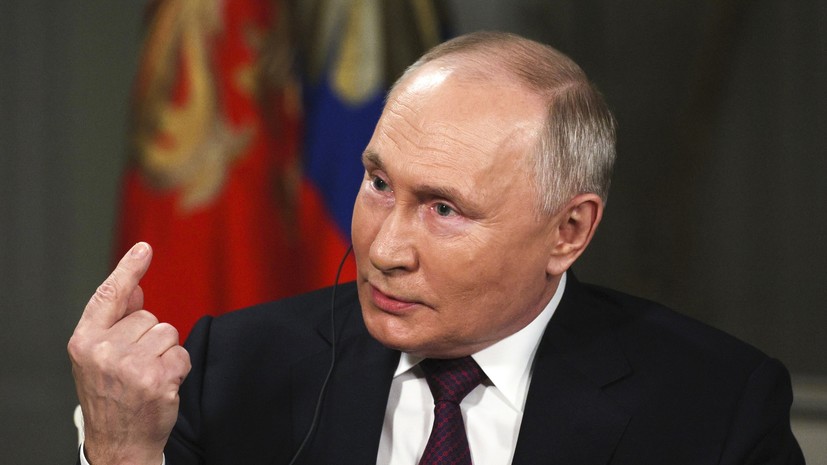 Сенатор США Вэнс назвал потрясающим интервью Путина Карлсону