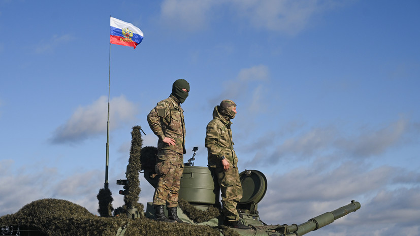 «Трепетное мероприятие»: десантники установили флаг России в населённом пункте Весёлое