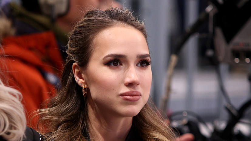 Загитова заявила, что умеет играть в хоккей