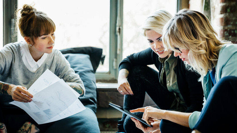 Бизнес-стратег Коханчик посоветовала установить чёткие границы с коллегами