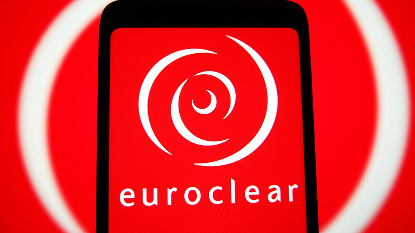 Глава Euroclear назвала непрямой конфискацией передачу активов России Украине