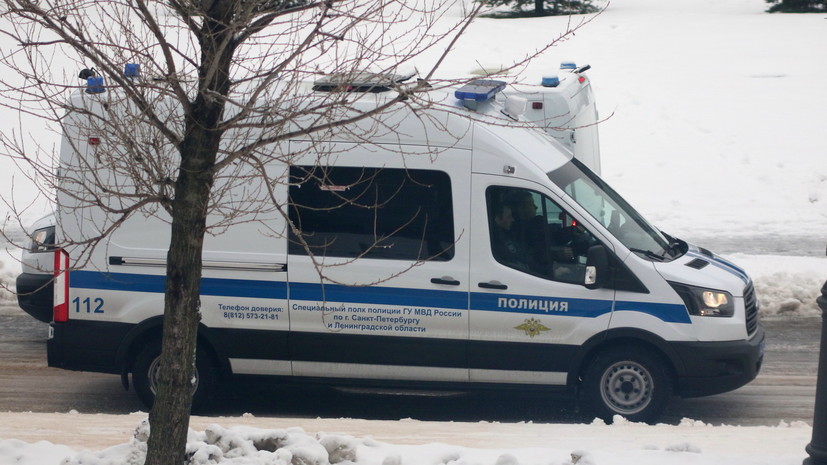 В Петербурге мужчине петардой оторвало пальцы и кисть руки