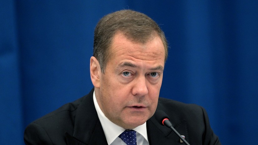 Медведев представил Путину доклад с идеями по улучшению общей ситуации на СВО