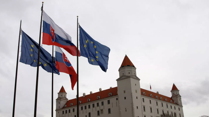 Премьер Фицо: Словакия сохранит запрет на ввоз некоторой агропродукции с Украины