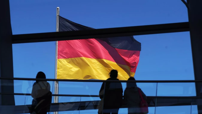 S&P Global: в Германии наблюдается спад деловой активности в промышленности