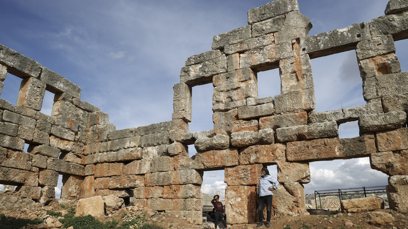 Нацмузей: Оман и Россия начнут реставрацию более 200 древних реликвий из Сирии