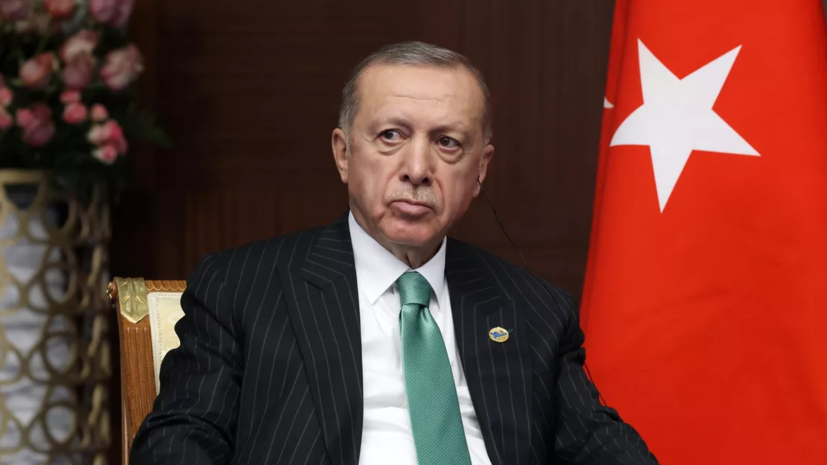 Эрдоган: Путин сообщил, что не будет затягивать с визитом в Турцию