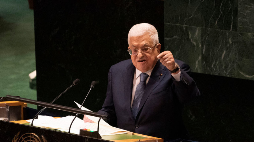 Президент Палестины принял отставку кабмина страны