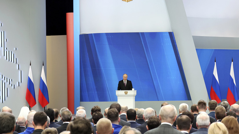 Путин заявил, что экономика России становится более сложной