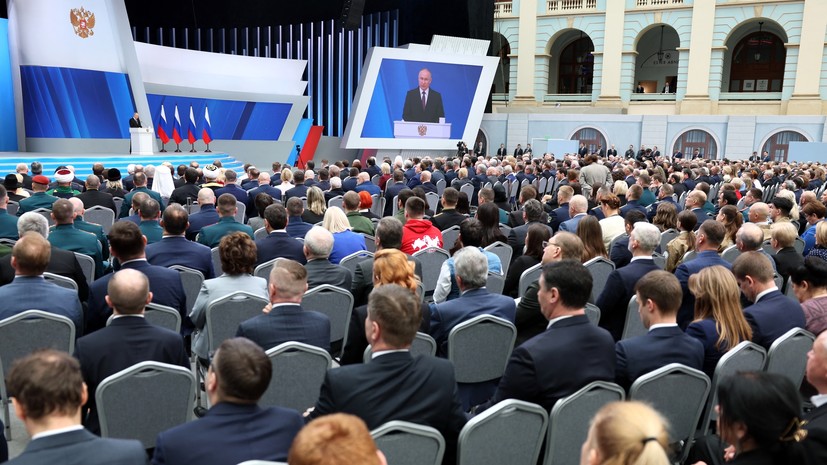 Путин призвал увеличить вложения государства и бизнеса в исследования