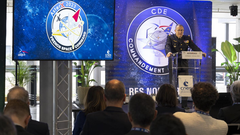 В ВКС Франции заявили о планах провести учения по борьбе с угрозами в космосе