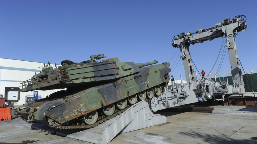 Военная хроника: вместе с Abrams ВСУ потеряли в ДНР инженерную машину M1150 ABV