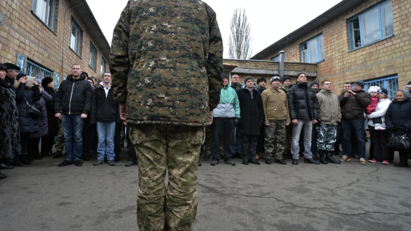 Глава Минюста Украины предложил отправить на фронт коррупционеров и лихачей