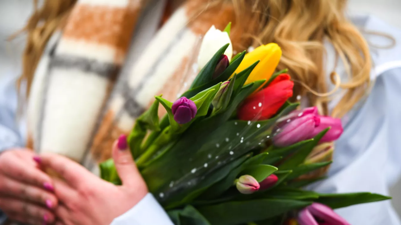 Флористы назвали самые популярные цветы к 8 Марта