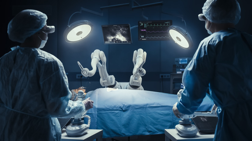 В Москве рассказали о применении роботов-хирургов при эндопротезировании суставов