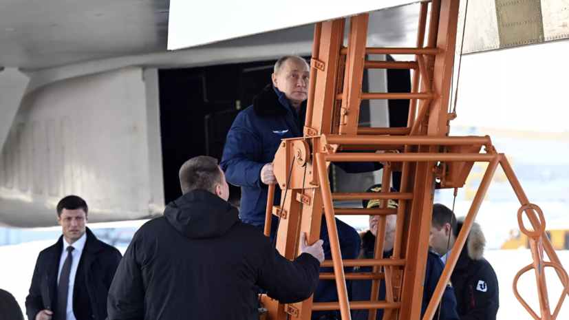 Путин рассказал, что его полёт на Ту-160М в Казани был незапланированным