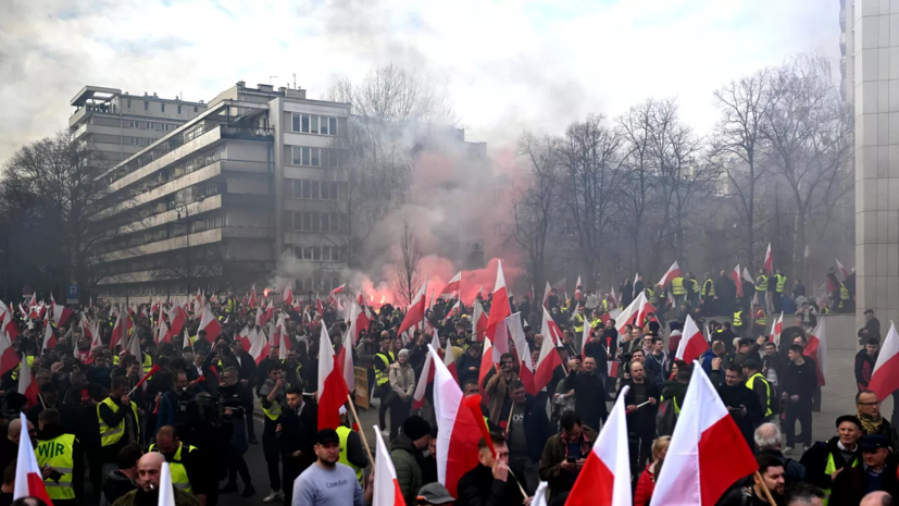 Встреча фермеров с властями Польши не увенчалась успехом — протесты продолжатся