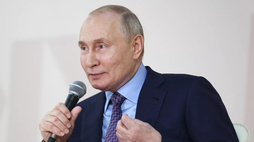 Путин пошутил, что хотел бы причёску с дредами