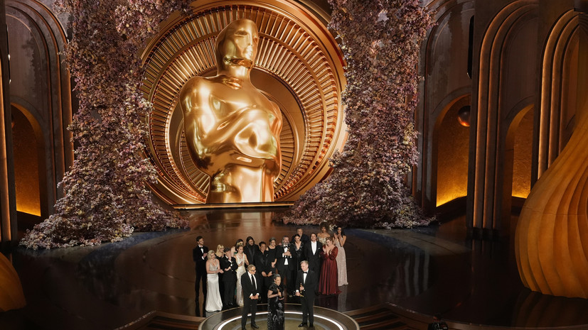 Триумф «Оппенгеймера» и поражение «Барби»: в США наградили лауреатов премии «Оскар»