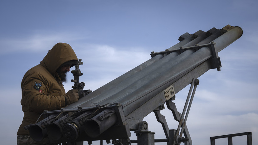 AP: повлёкшие за собой сдачу Авдеевки проблемы ВСУ угрожают будущему Украины