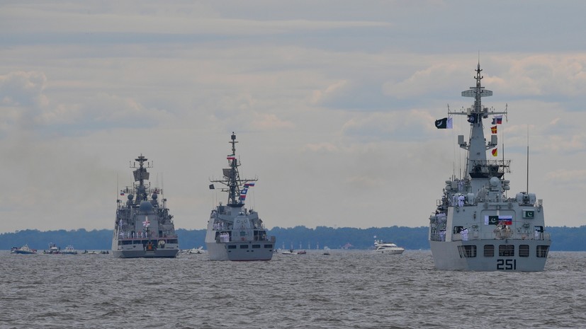 Минобороны: корабли ВМФ России прибыли на учения в Иран
