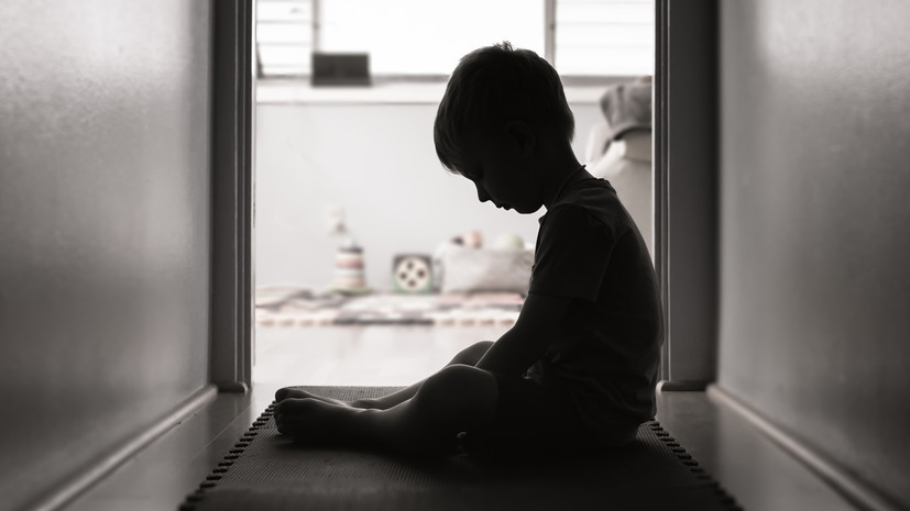 В Подмосковье рассказали о работе по устройству детей-сирот в семьи