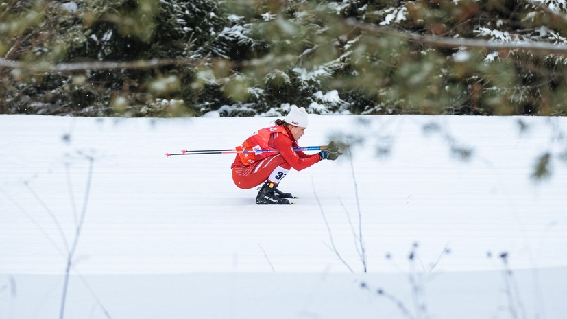 Лыжница Невьянцева сообщила, что у неё подозрение на перелом копчика после падения на ЧР
