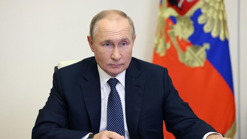 Путин поручил СК опубликовать результаты расследования крушения Ил-76 с пленными