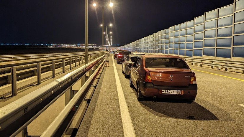 Движение автотранспорта по Крымскому мосту перекрыто