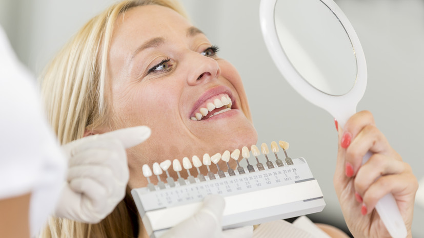 Стоматолог Пащенко посоветовала не отбеливать зубы самостоятельно